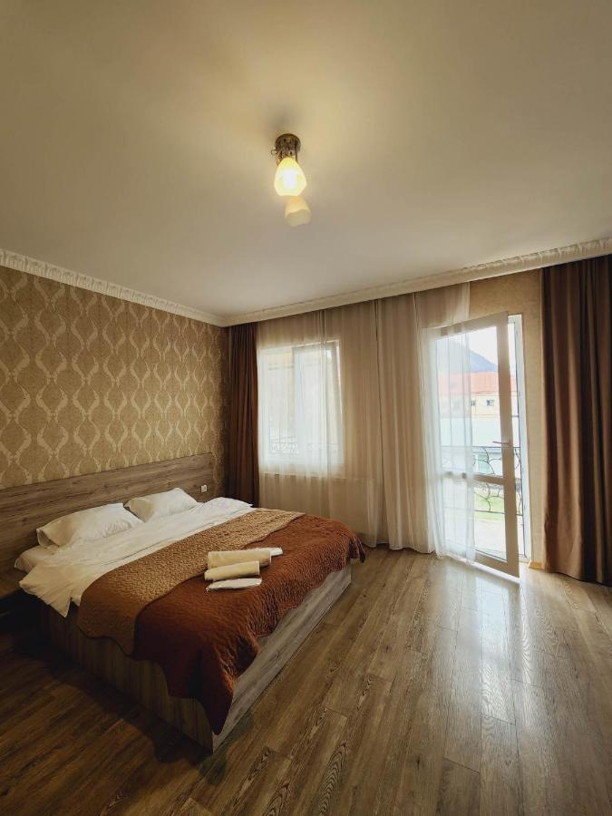 Moon Night Hotell Kazbegi Eksteriør bilde